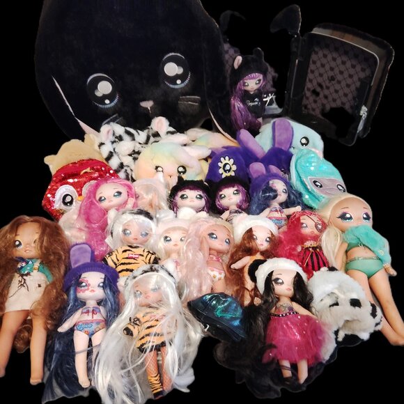 LOT OF 17 NA! NA! NA! SURPRISE DOLLS~BEDROOM BACKBACK~BLACK BUNNY CASE~11" TEENS - Picture 1 of 10